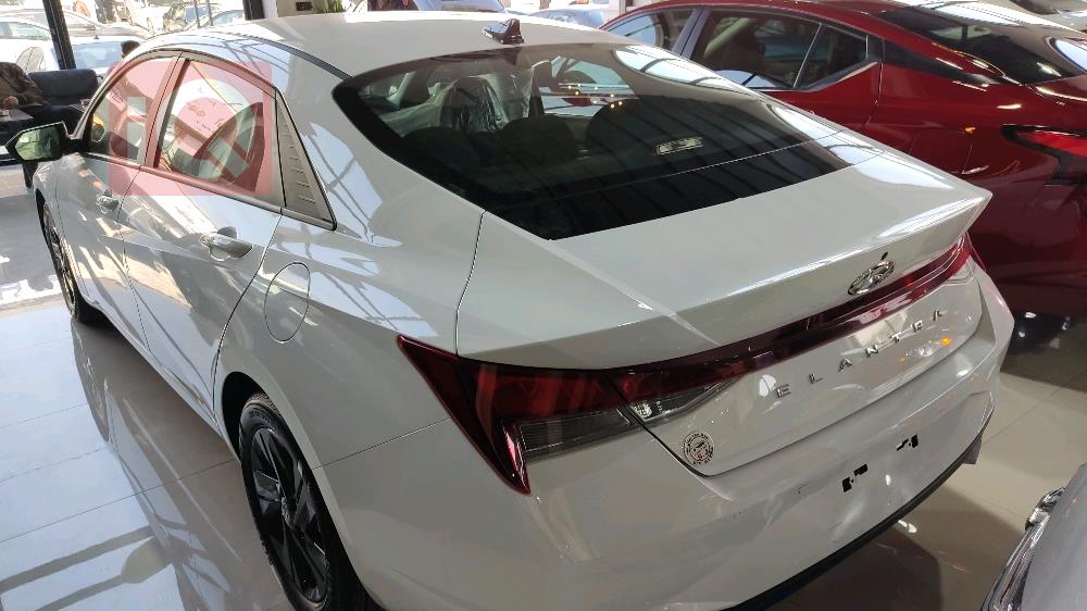 هیوندای ئەلەنترا